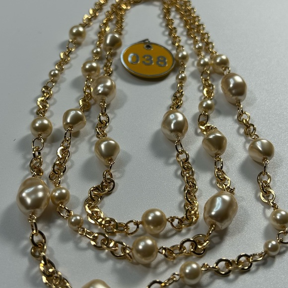 #38 Vintage Ciro Necklace, 3 Strands Large Link Gold Chain with Pearls, 18" + 3" - Picture 4 of 10